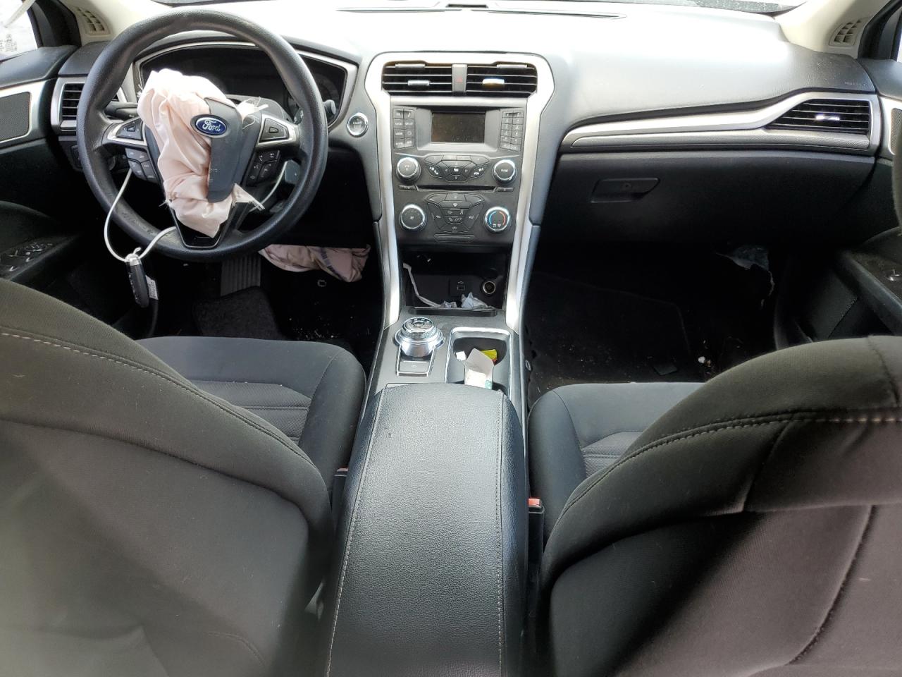 3FA6P0H78HR228529 2017 Ford Fusion Se