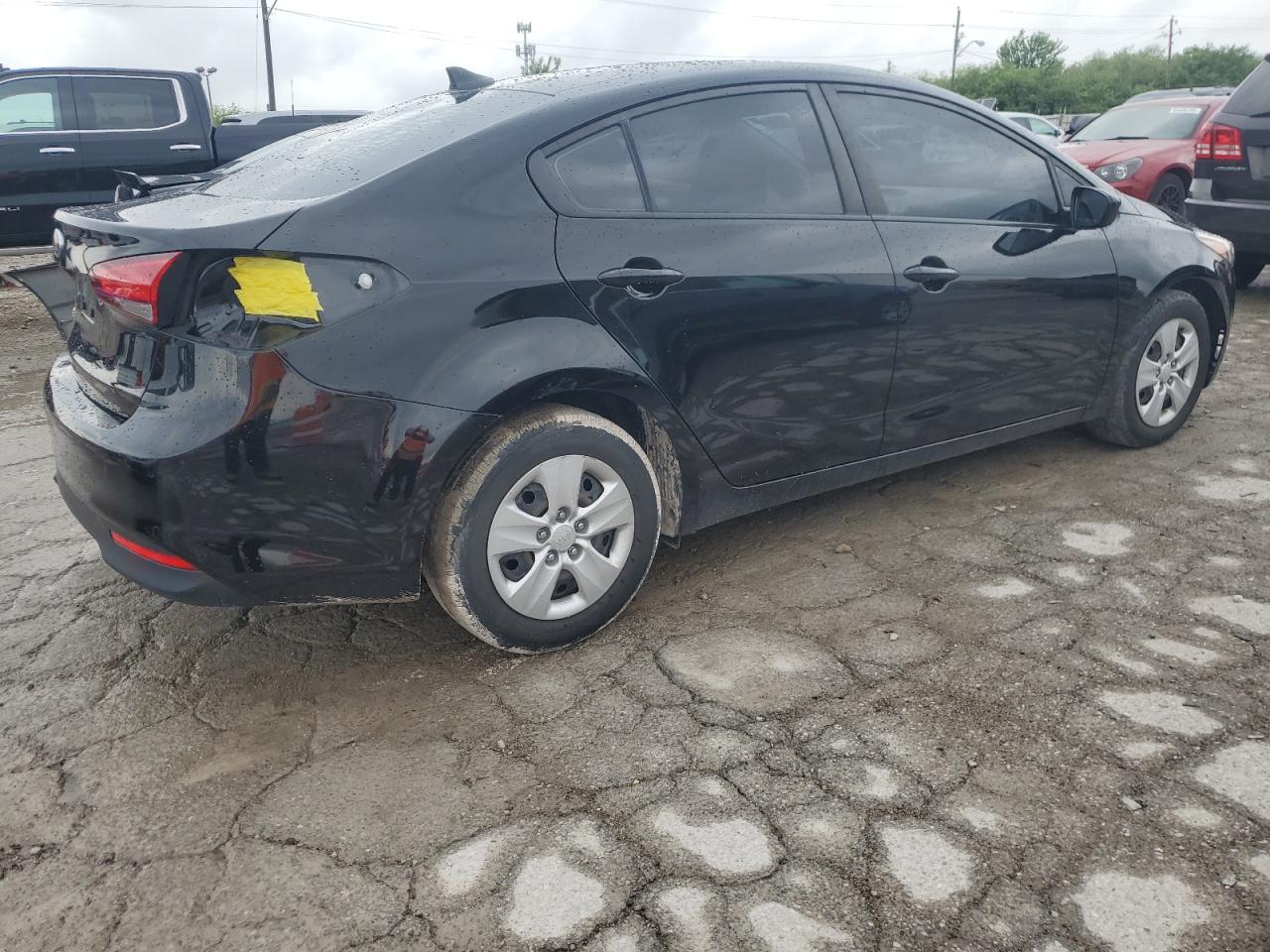 3KPFK4A75HE123092 2017 Kia Forte Lx