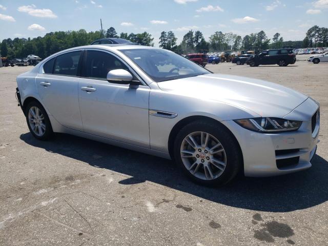 VIN SAJAJ4FN2JCP24253 2018 Jaguar XE, Premium no.4