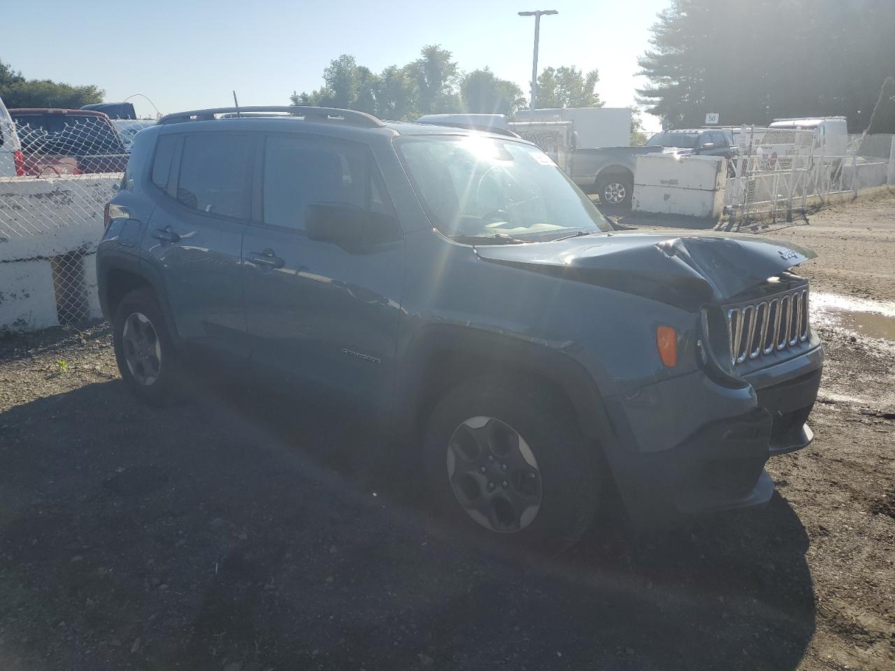 ZACCJBAB3HPE83219 2017 Jeep Renegade Sport