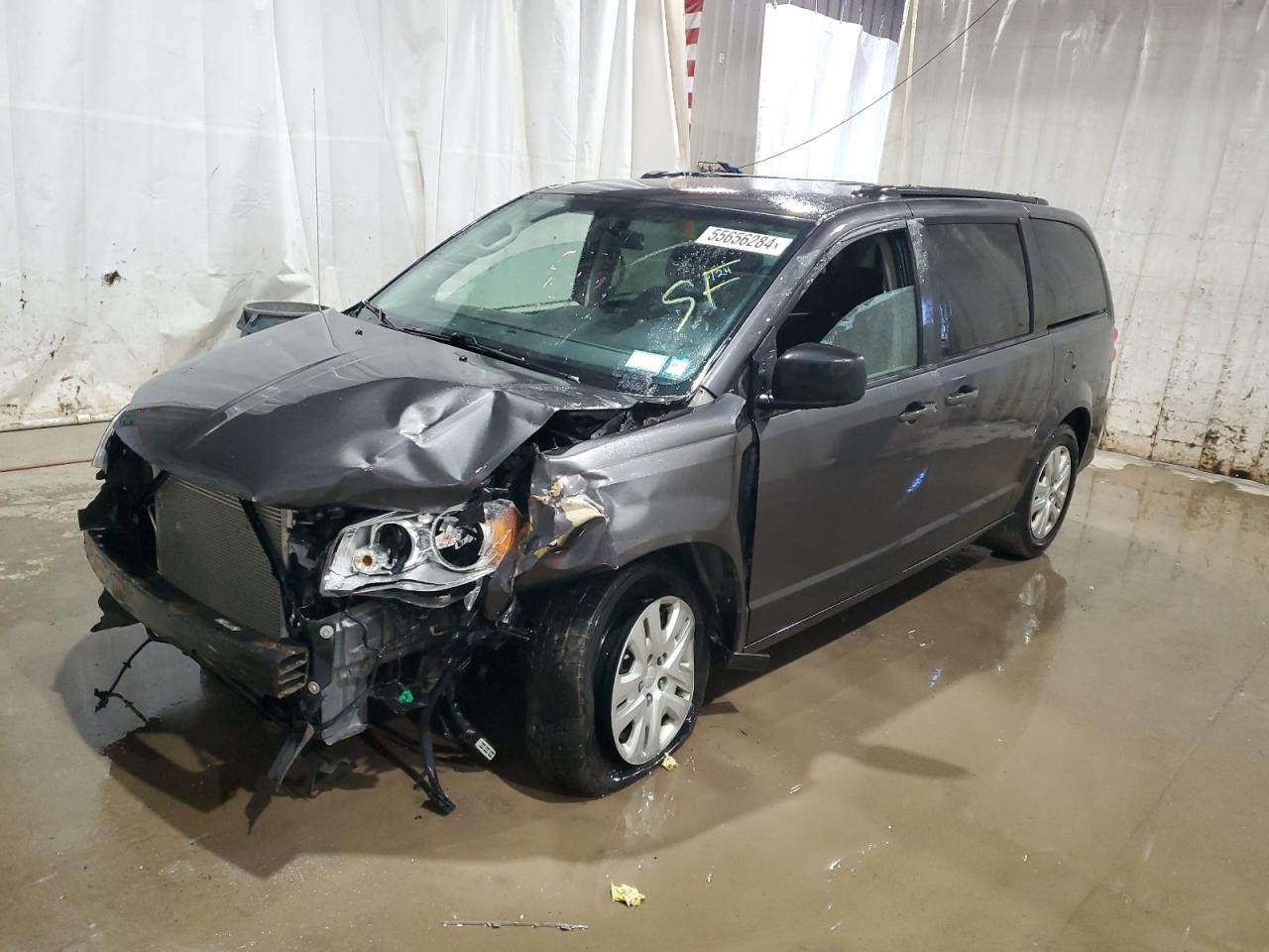 2C4RDGBG1JR150818 2018 Dodge Grand Caravan Se