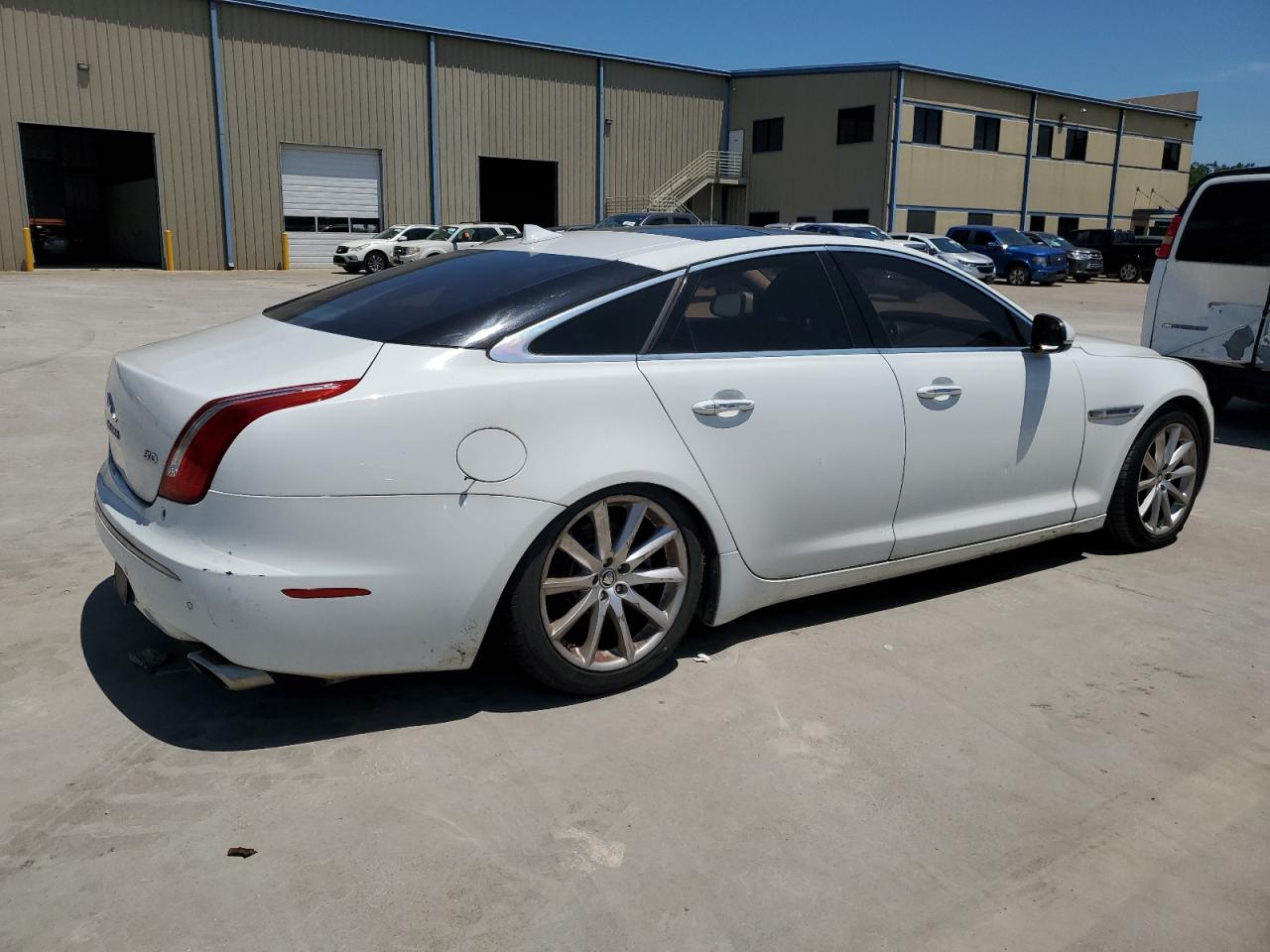 2013 Jaguar Xj vin: SAJWA1C75D8V55542