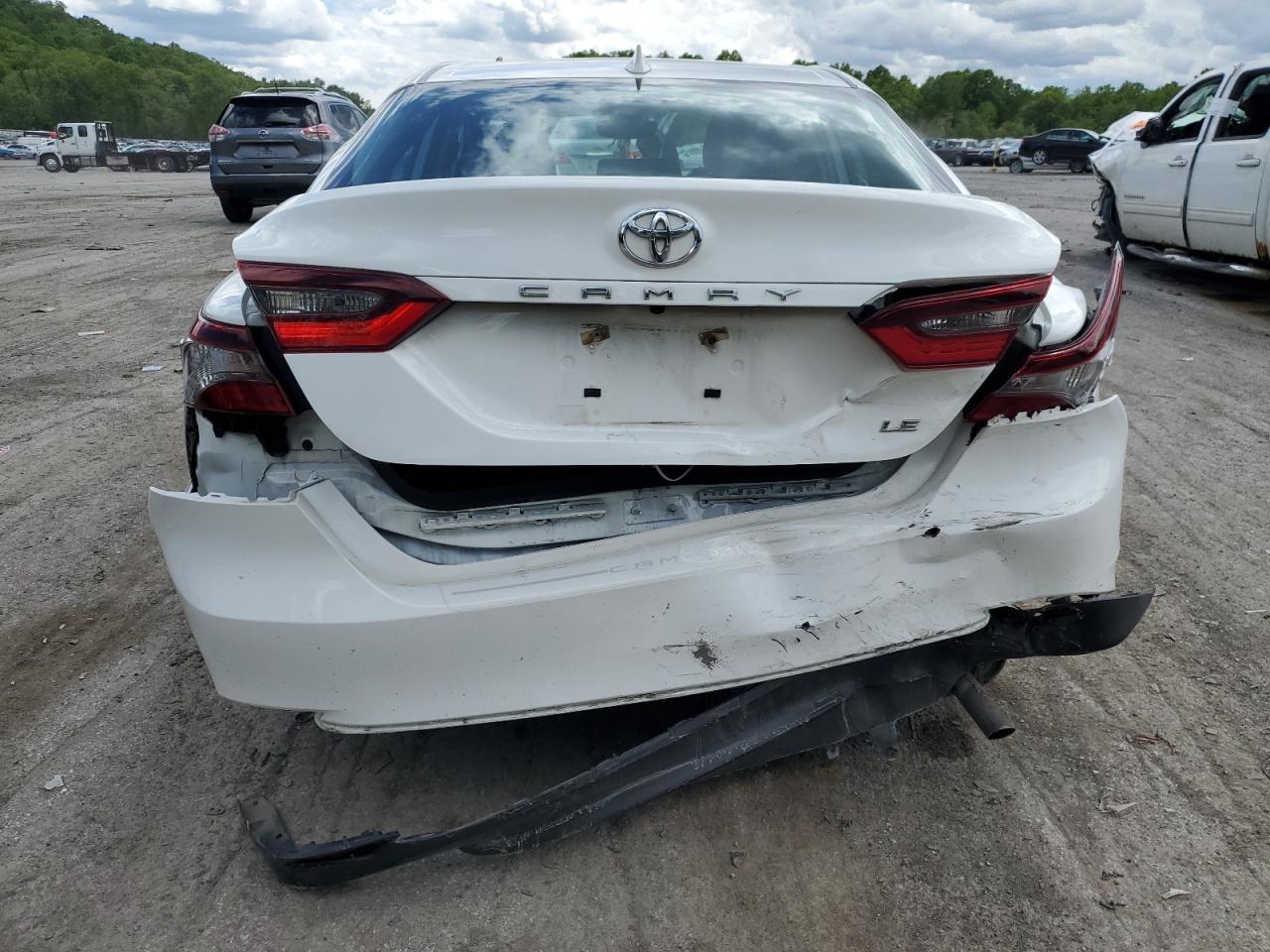 4T1C11AK4NU060486 2022 Toyota Camry Le