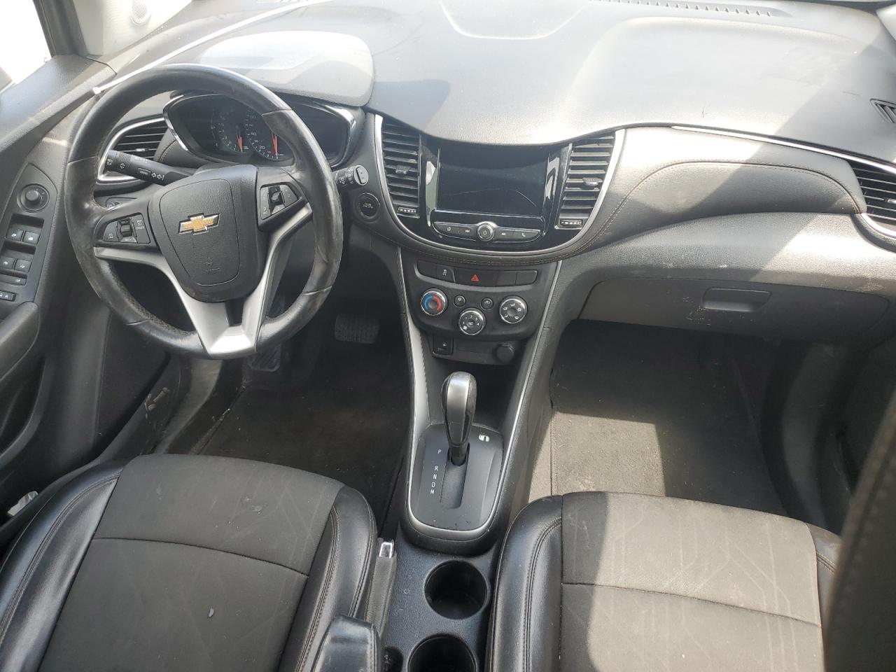 KL7CJPSB8KB899826 2019 Chevrolet Trax 1Lt