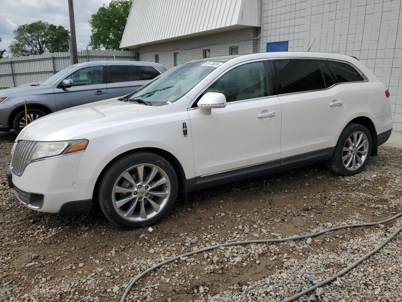 2LMHJ5ATXBBJ55078 2011 Lincoln Mkt