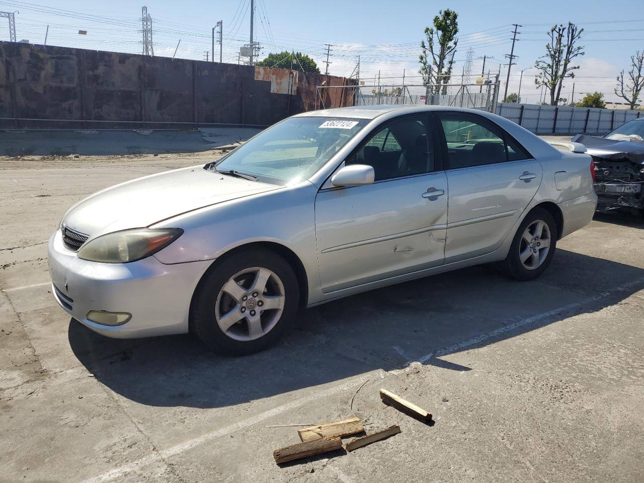 JTDBE32K330159075 2003 Toyota Camry Le