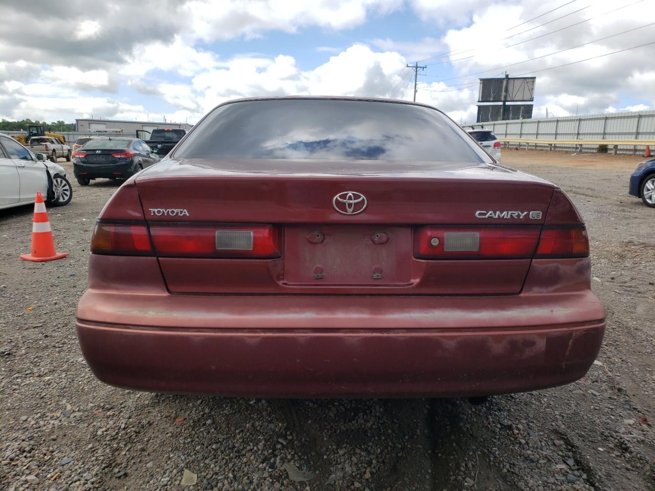 JT2BG22K6X0332235 1999 Toyota Camry Le