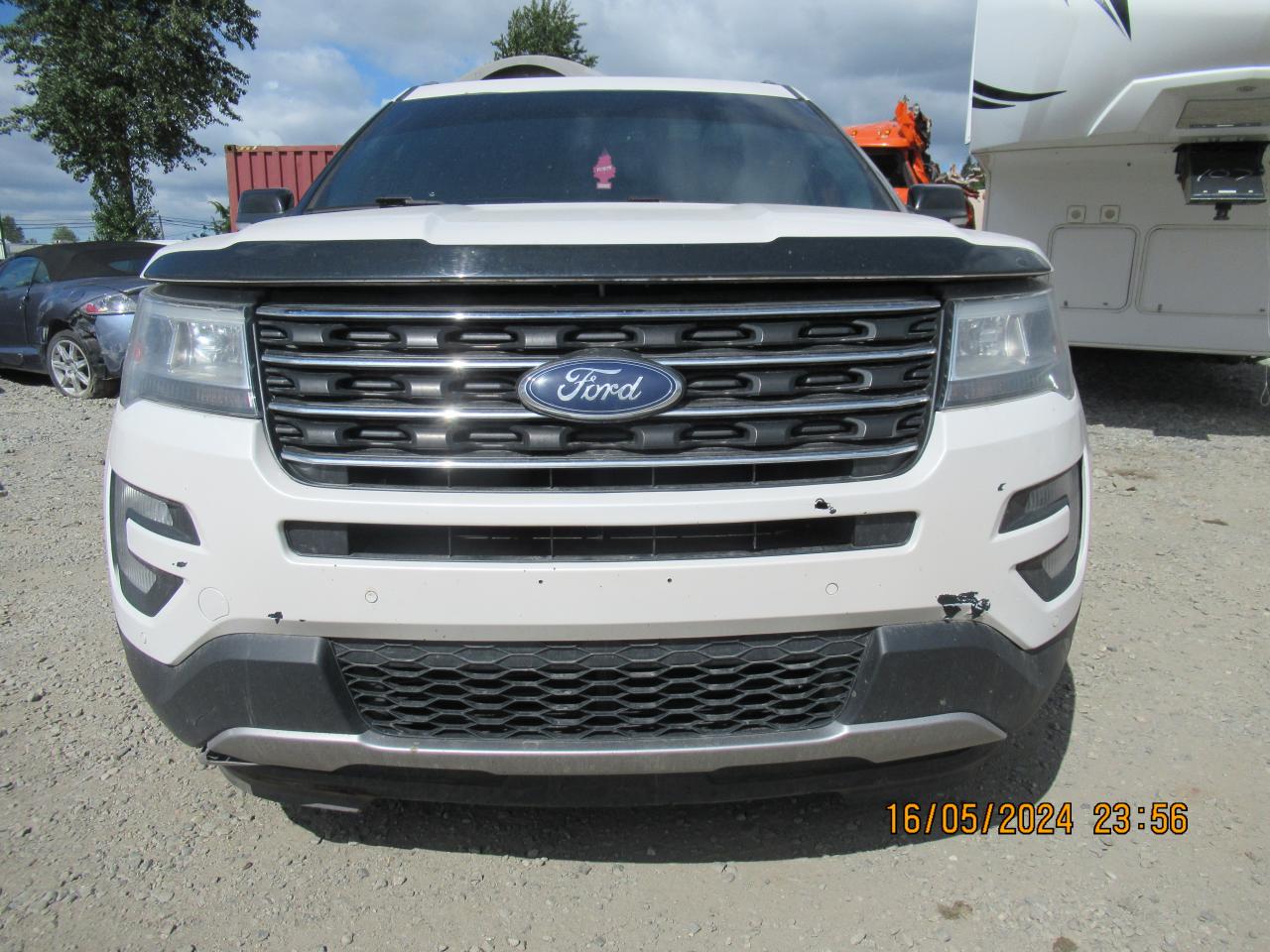 1FM5K8D80HGA18804 2017 Ford Explorer Xlt