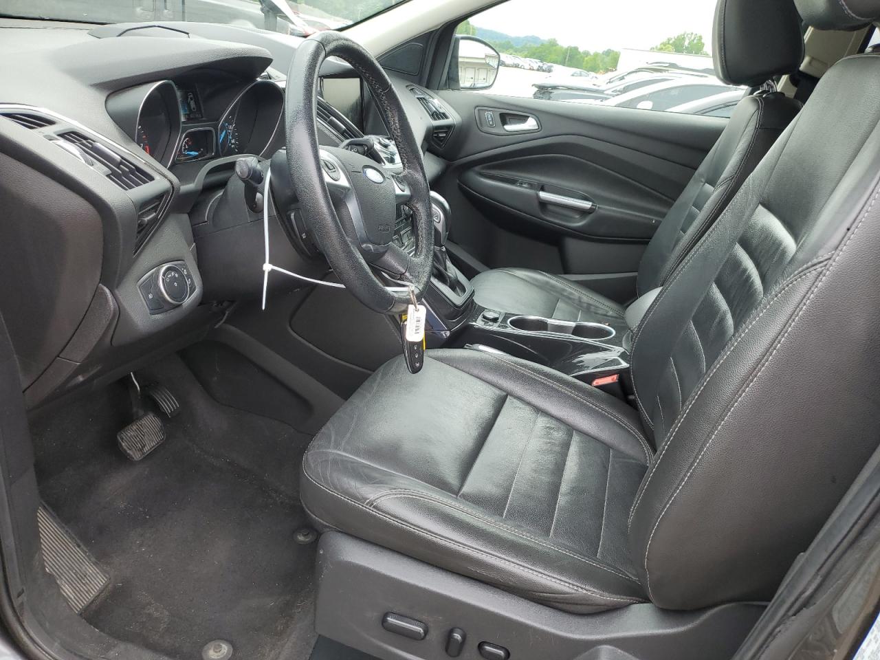 1FMCU0J9XFUB11957 2015 Ford Escape Titanium