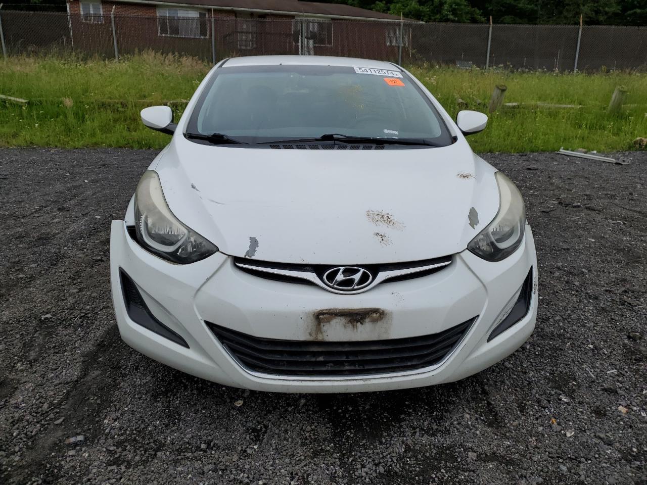 5NPDH4AE8GH665799 2016 Hyundai Elantra Se