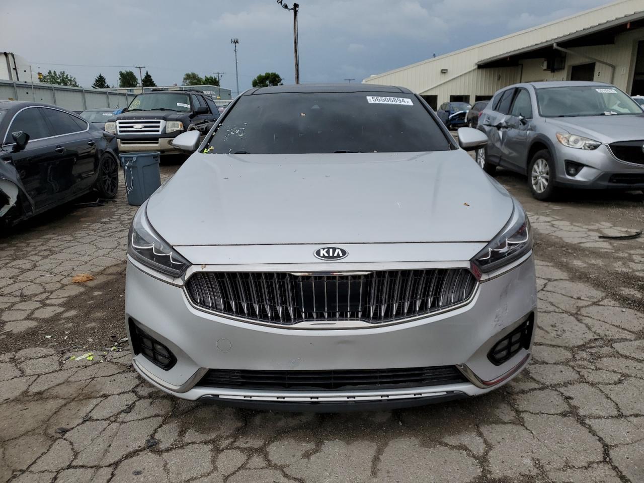 KNALC4J10H5063596 2017 Kia Cadenza Premium