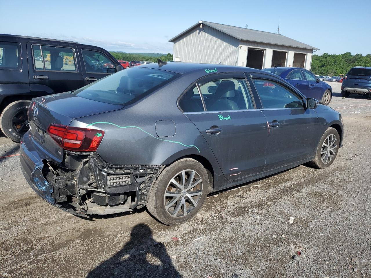 3VWDB7AJ2JM239170 2018 Volkswagen Jetta Se