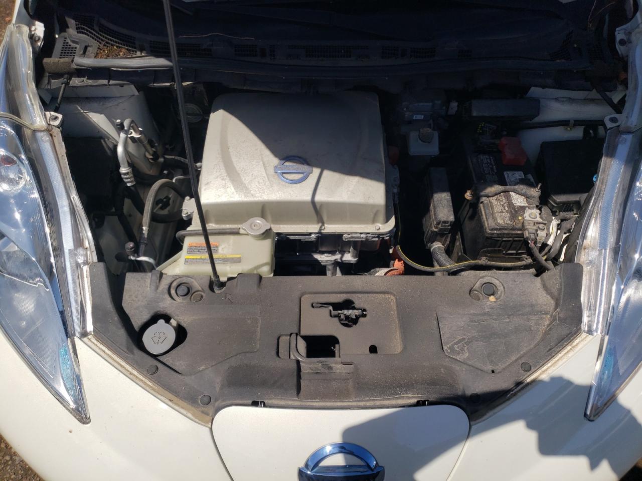 1N4AZ0CP3FC333745 2015 Nissan Leaf S