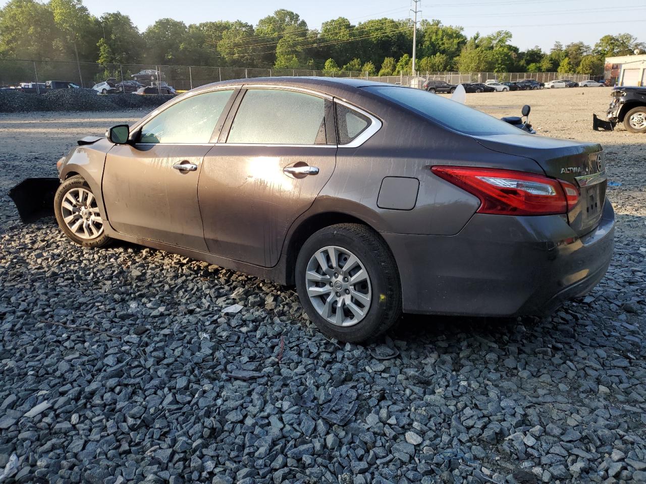 1N4AL3AP5GN304260 2016 Nissan Altima 2.5