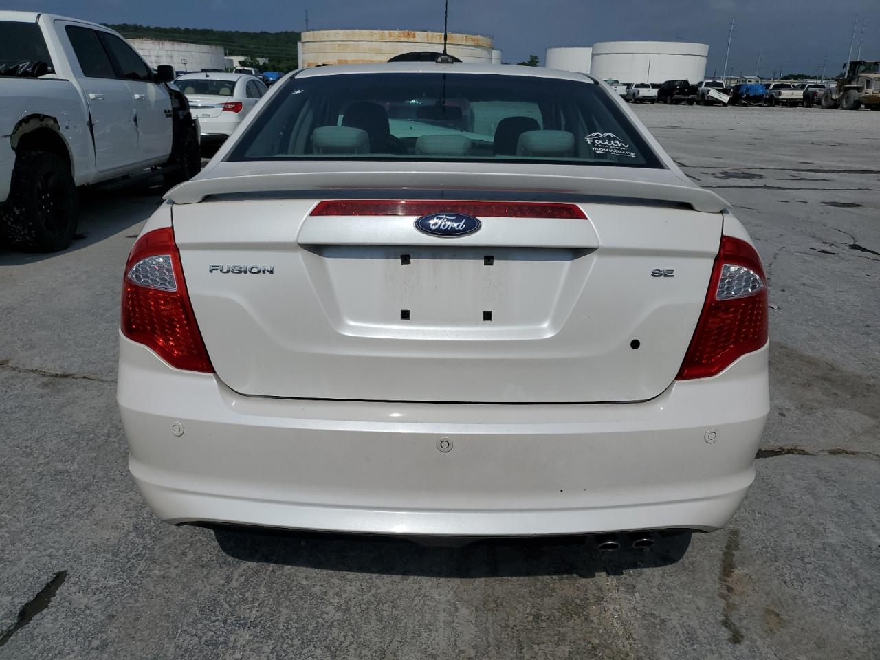 3FAHP0HA2AR164319 2010 Ford Fusion Se