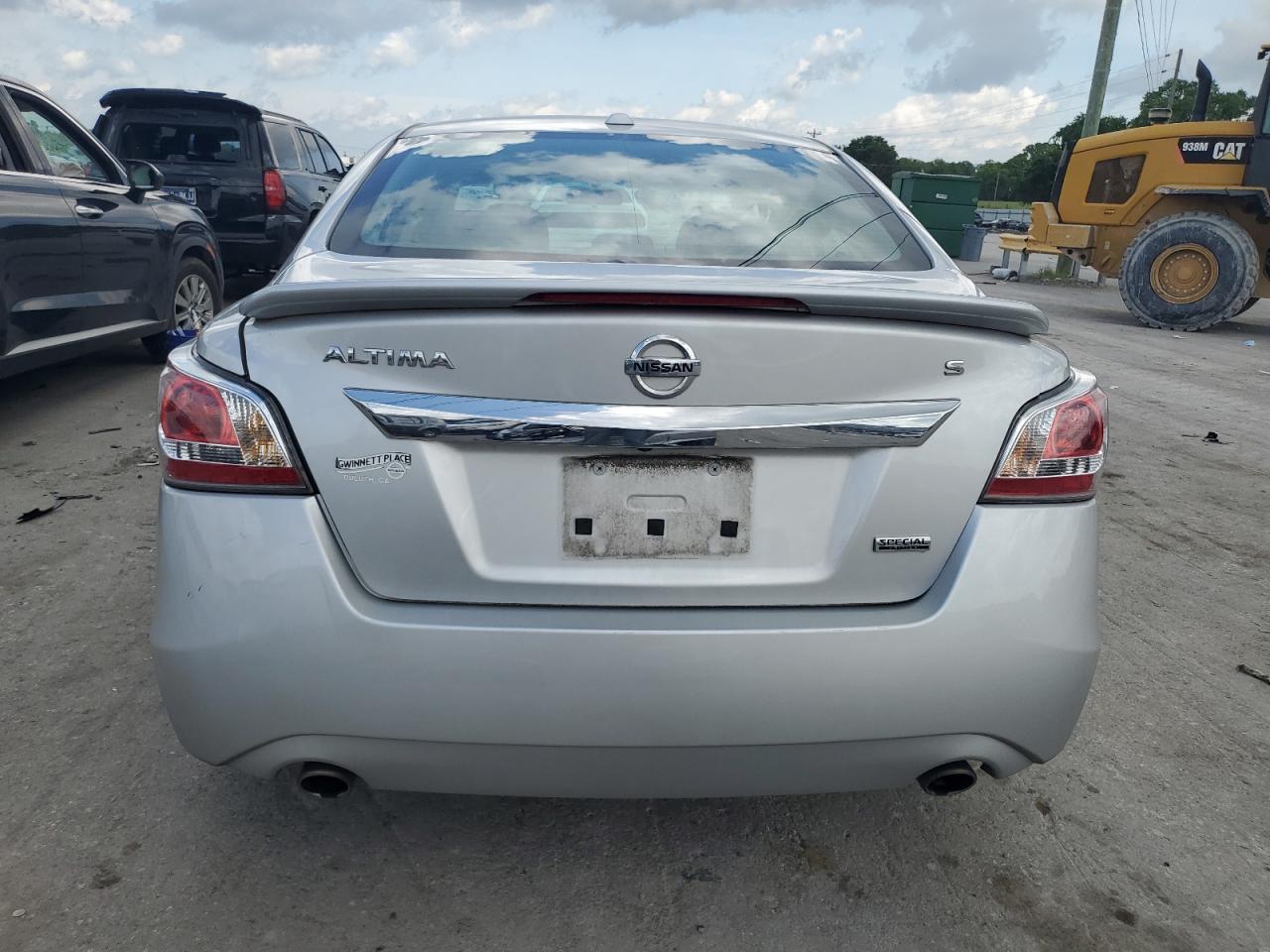 2015 Nissan Altima 2.5 vin: 1N4AL3AP3FC499575