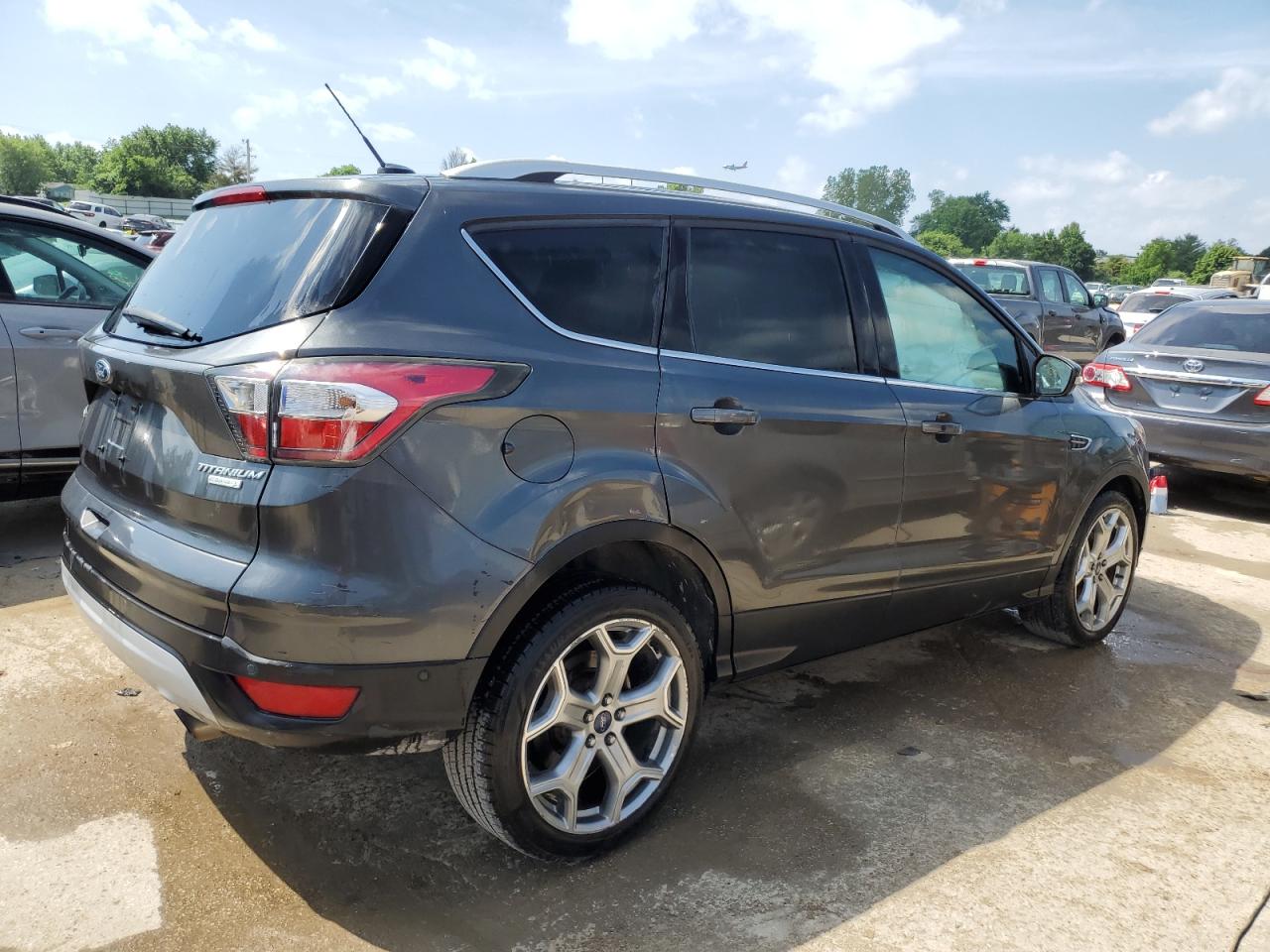 1FMCU0JD3HUA14025 2017 Ford Escape Titanium