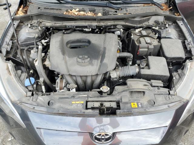 3MYDLBYV8LY715947 Toyota Yaris L 11