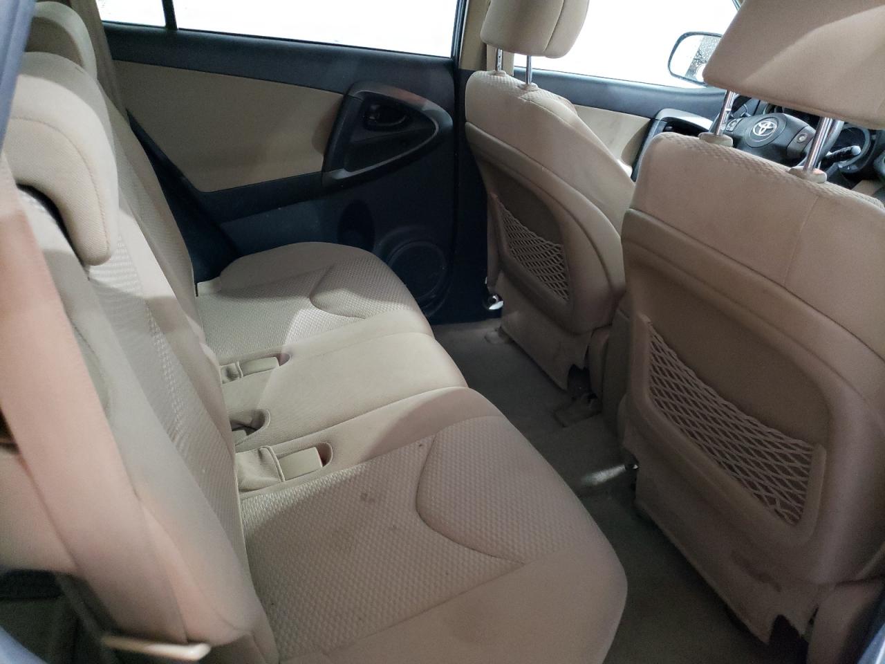 2T3BF4DV0BW117998 2011 Toyota Rav4