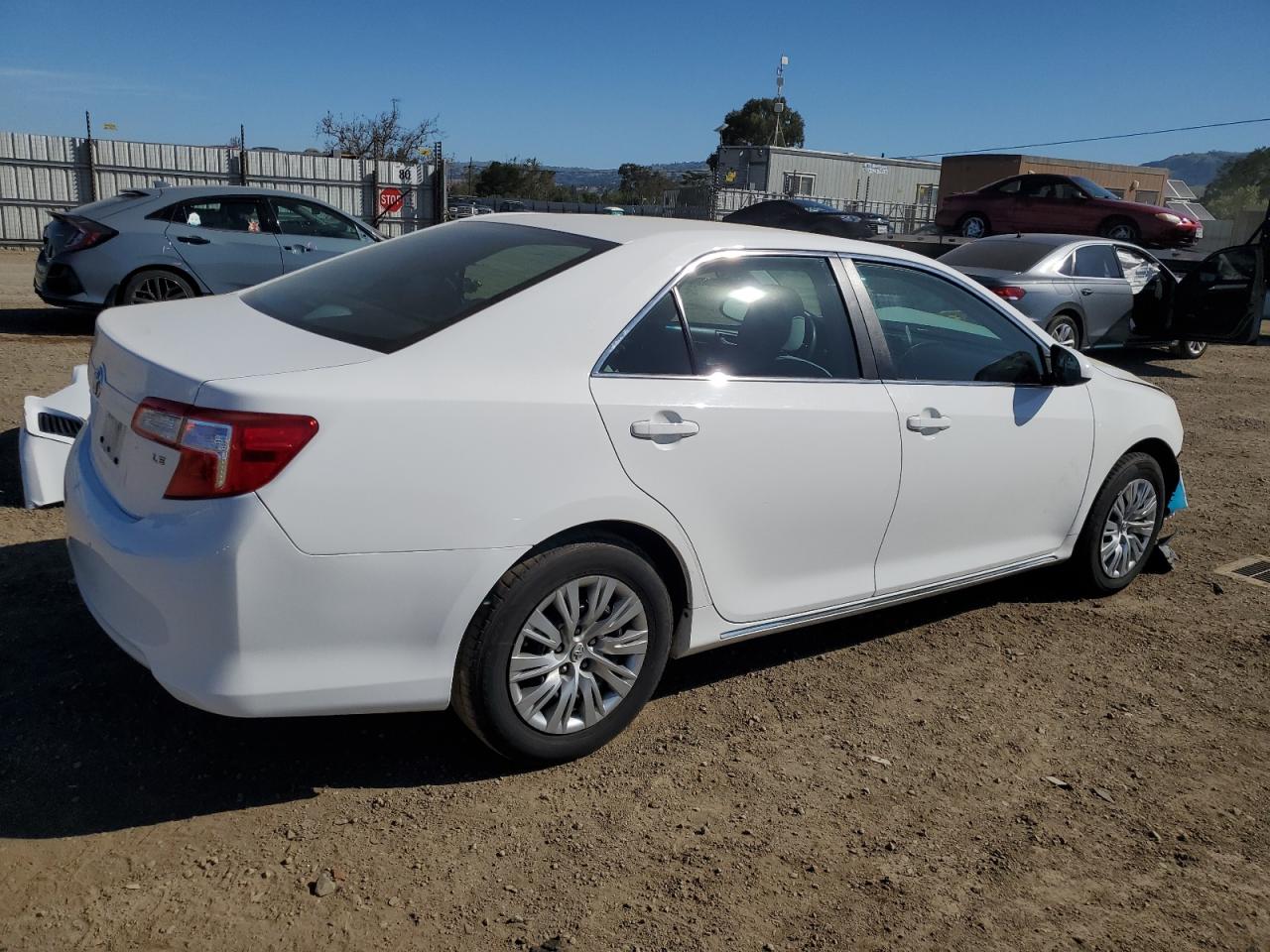 2014 Toyota Camry L vin: 4T1BF1FK1EU375753