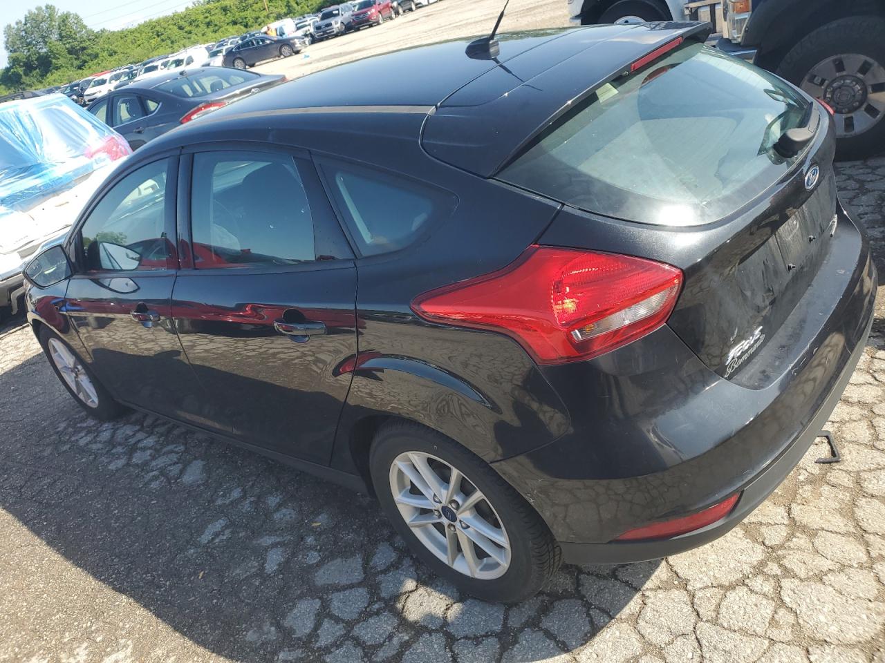 2015 Ford Focus Se vin: 1FADP3K24FL234605