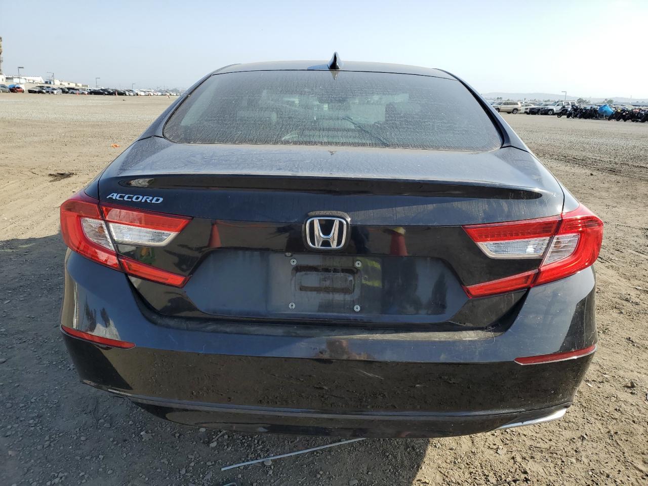 1HGCV1F5XJA040042 2018 Honda Accord Exl