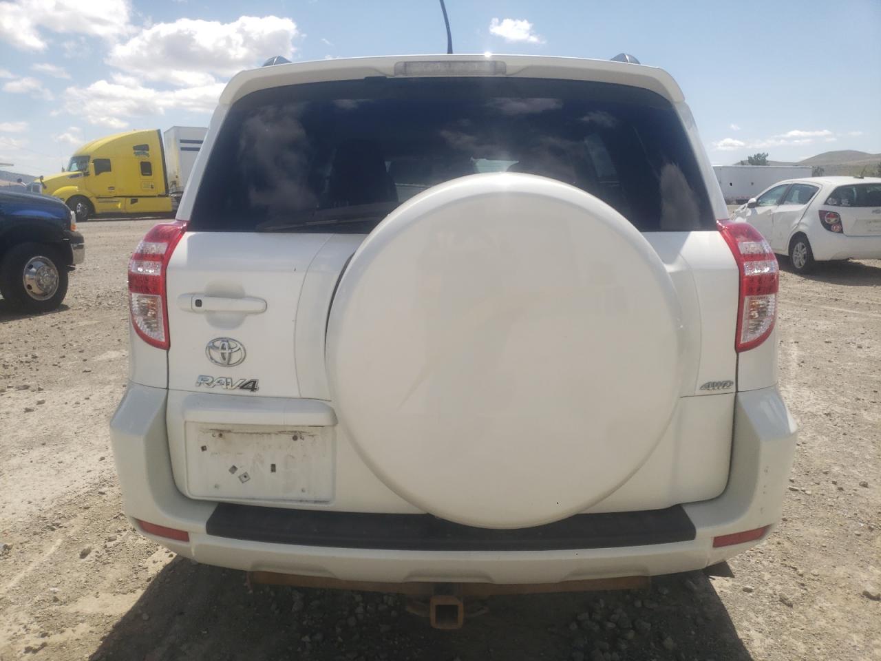 2T3DK4DV9BW057773 2011 Toyota Rav4 Limited