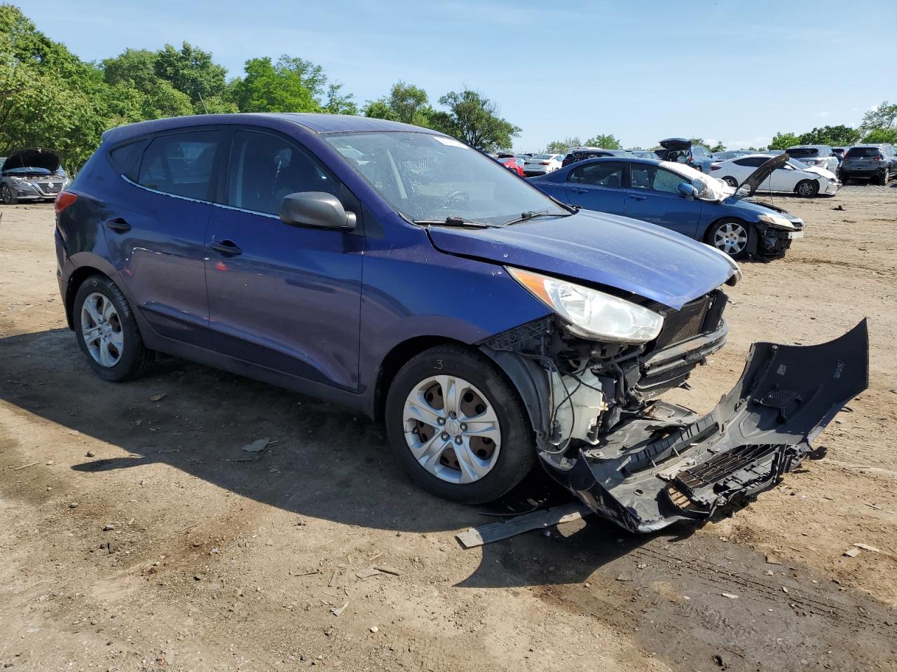 KM8JT3AC7AU070042 2010 Hyundai Tucson Gls