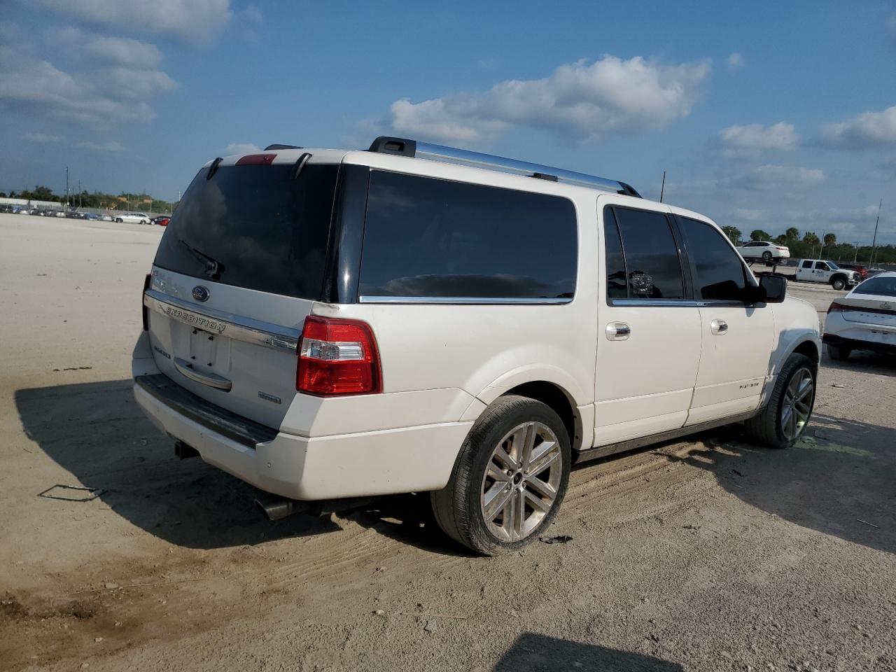 1FMJK1MT2HEA53916 2017 Ford Expedition El Platinum