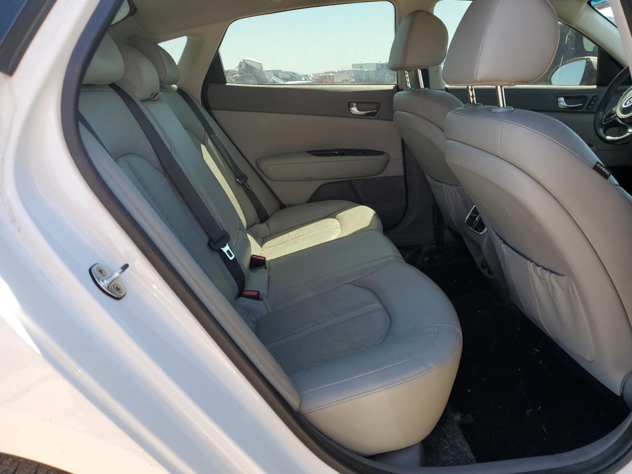 5XXGU4L37GG050967 2016 Kia Optima Ex