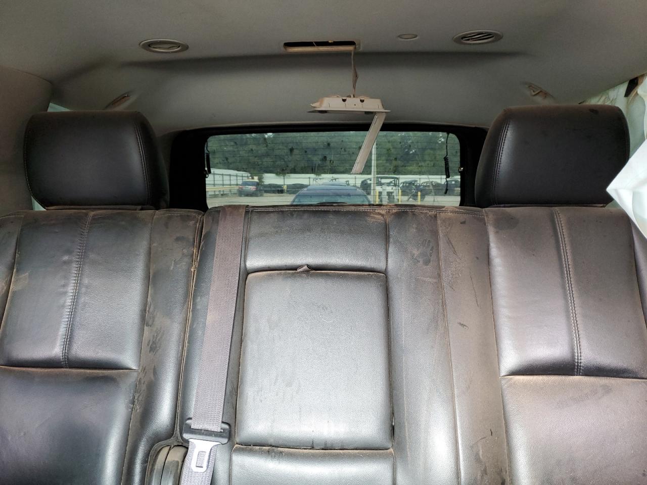 1GNSKBE09BR342172 2011 Chevrolet Tahoe K1500 Lt