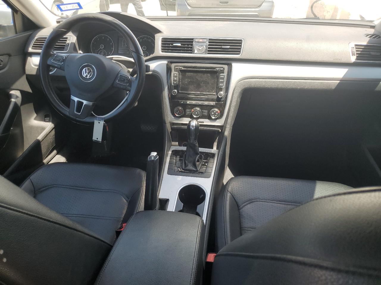 1VWBH7A30DC008491 2013 Volkswagen Passat Se