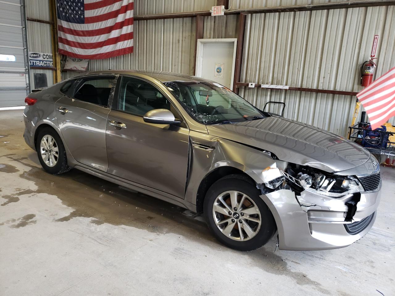 5XXGT4L38JG184560 2018 Kia Optima Lx