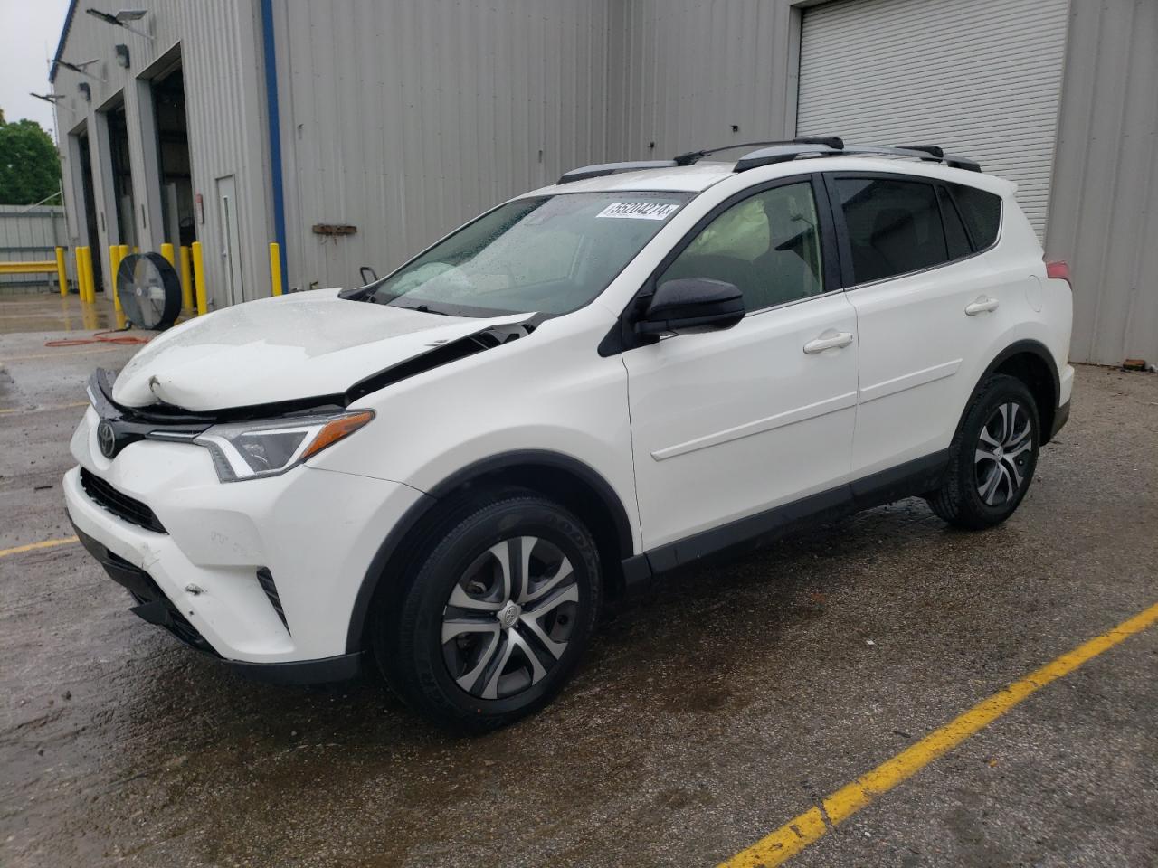 JTMZFREV0HJ711797 2017 Toyota Rav4 Le