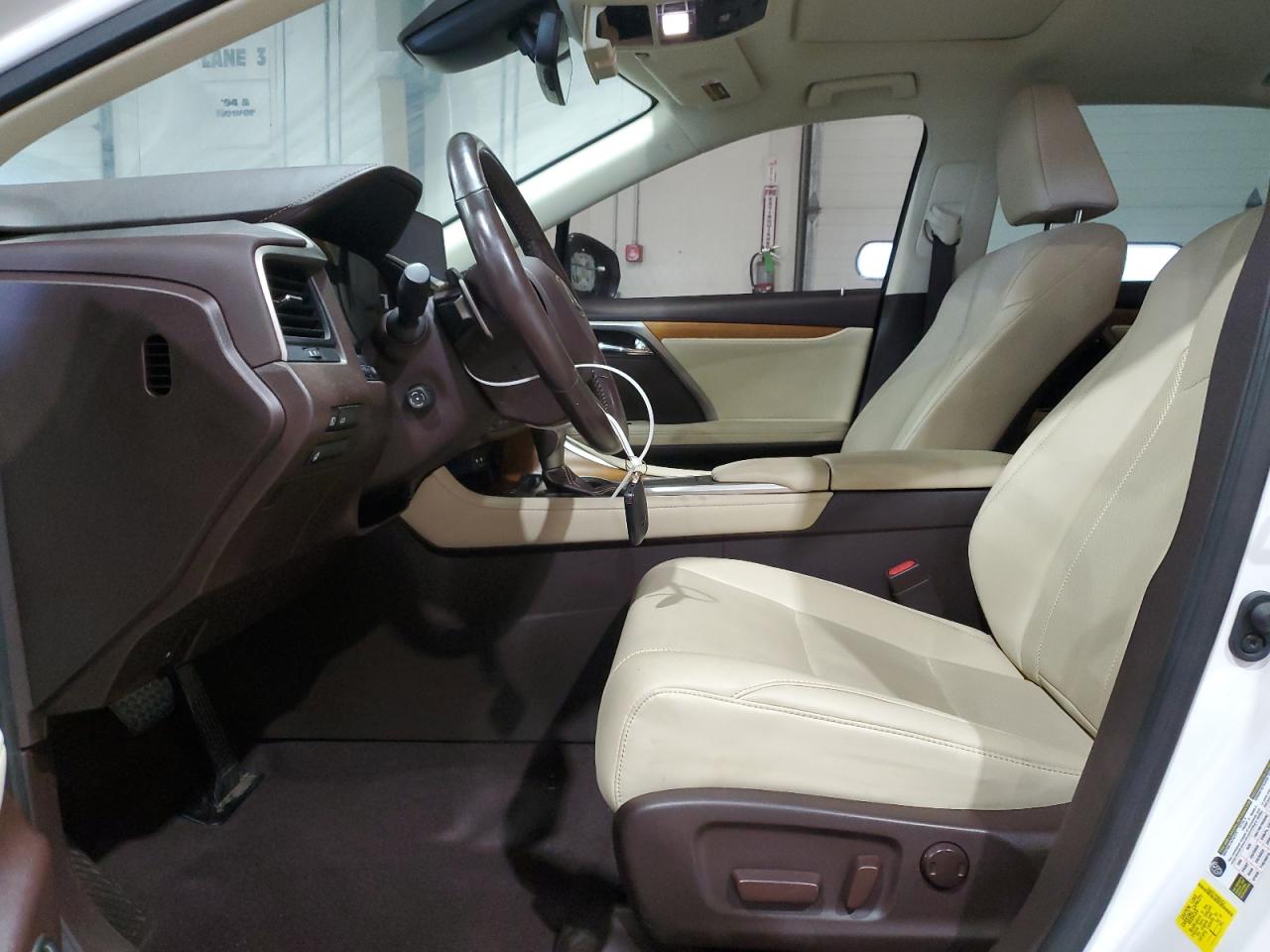 2T2HZMDA4LC235915 2020 Lexus Rx 350