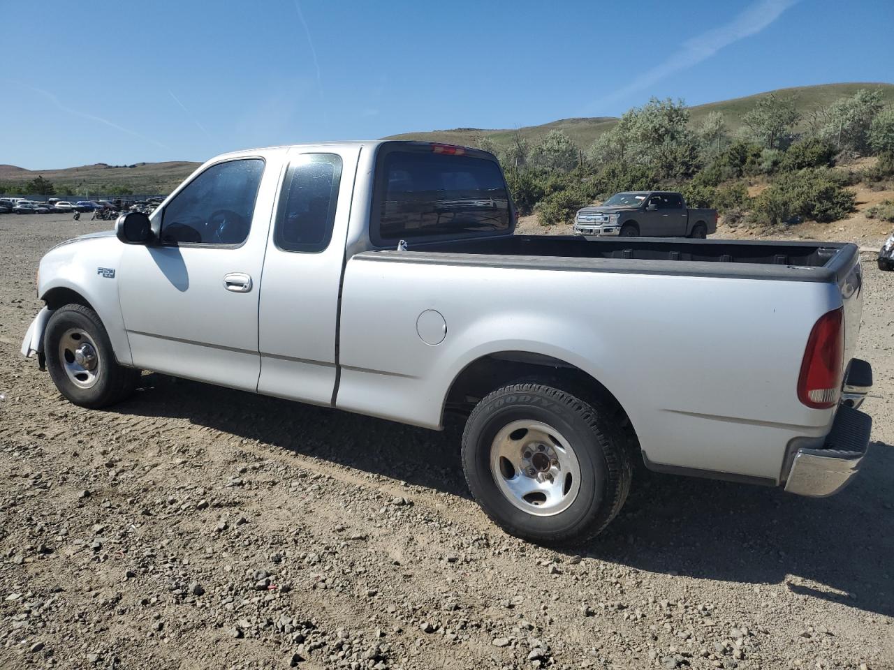 1FTRX17262NB70689 2002 Ford F150