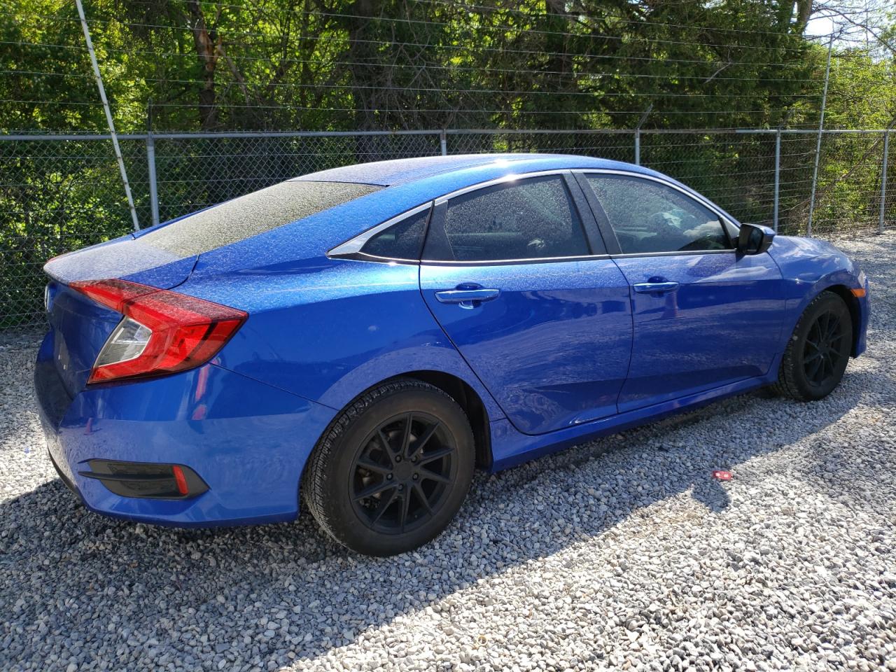 19XFC2F55JE040437 2018 Honda Civic Lx