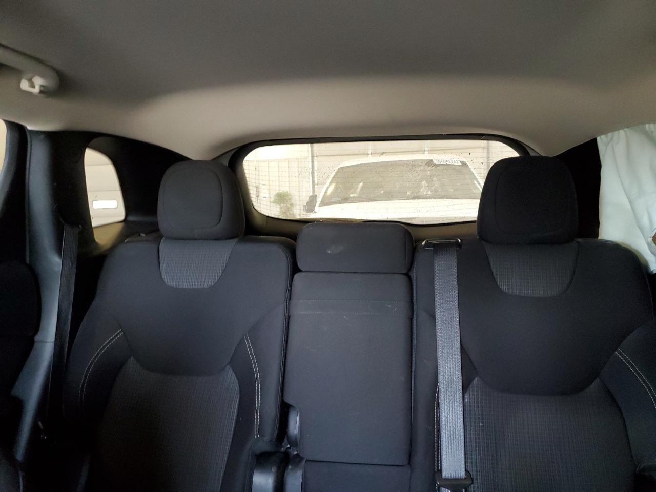 1C4PJLCBXGW370017 2016 Jeep Cherokee Latitude