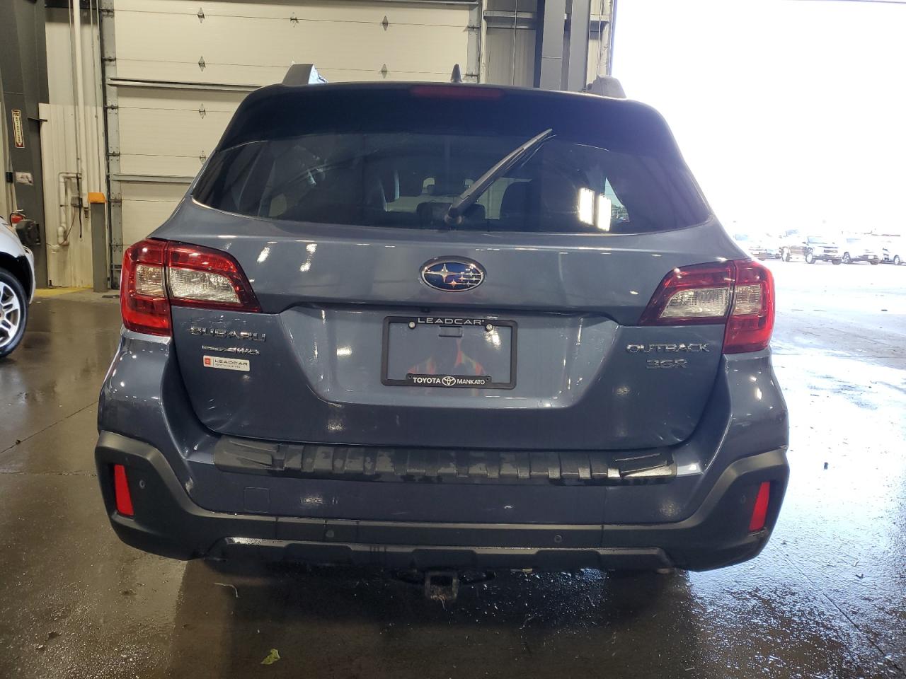 4S4BSENC4J3266023 2018 Subaru Outback 3.6R Limited