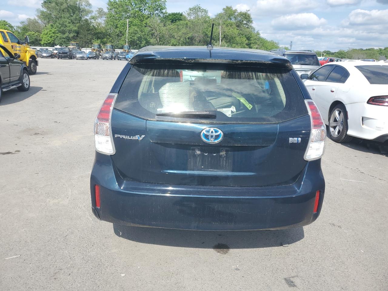 JTDZN3EU5HJ065244 2017 Toyota Prius V