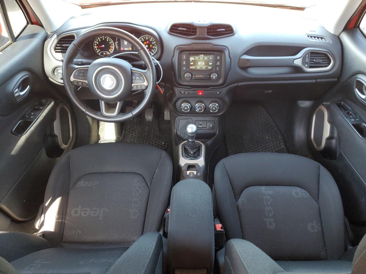 ZACCJABW9GPE16389 2016 Jeep Renegade Latitude