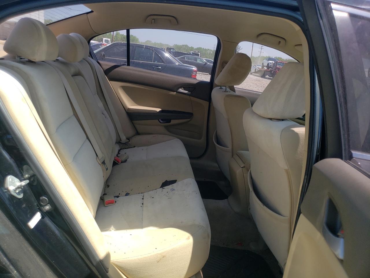 1HGCP2F33AA177385 2010 Honda Accord Lx