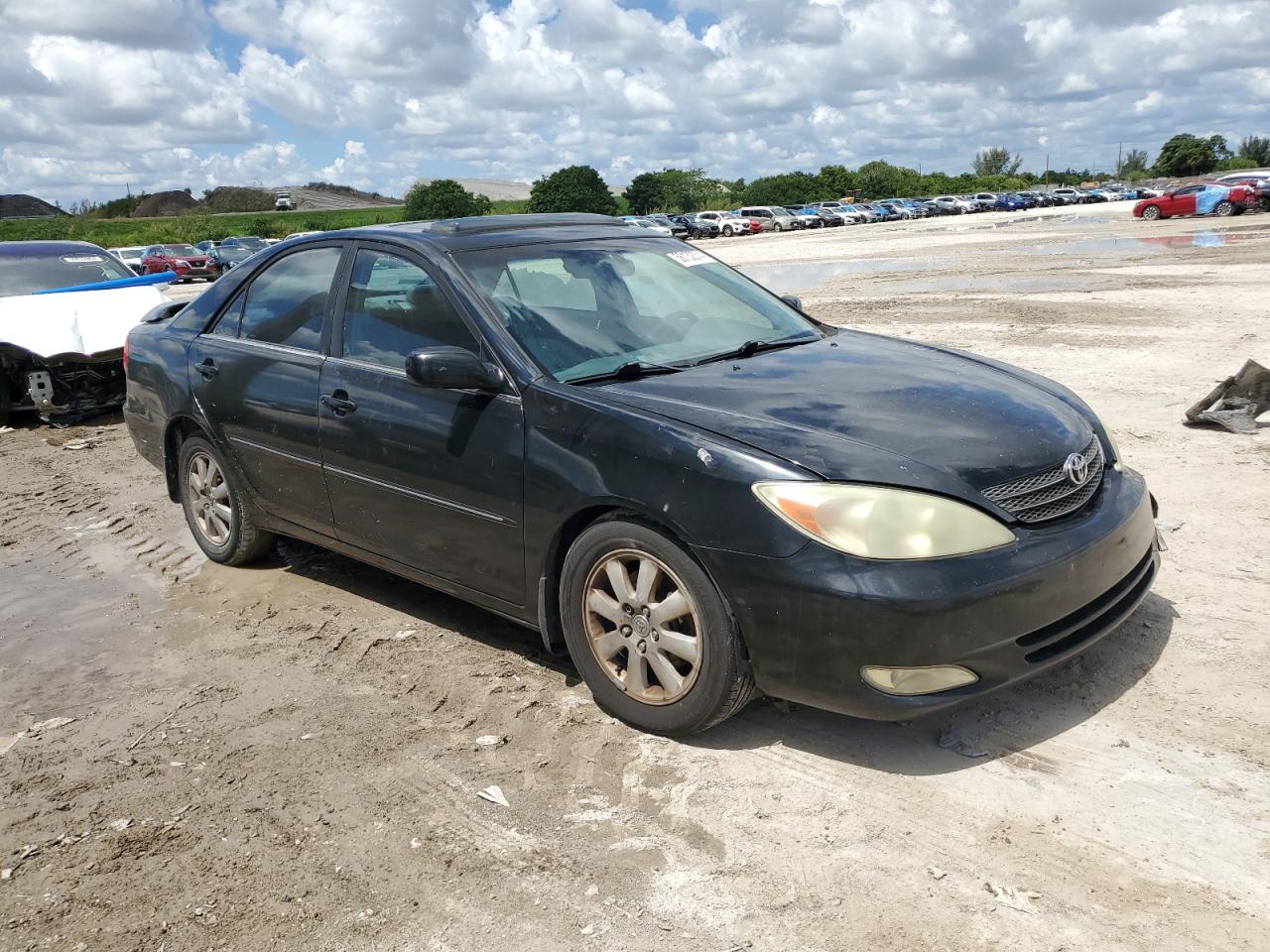 4T1BF30K74U070499 2004 Toyota Camry Le