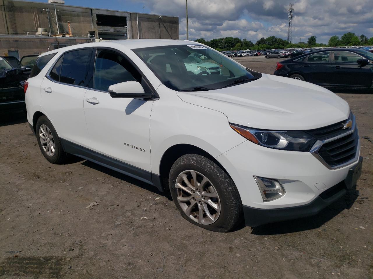 2GNAXSEV4J6126913 2018 Chevrolet Equinox Lt