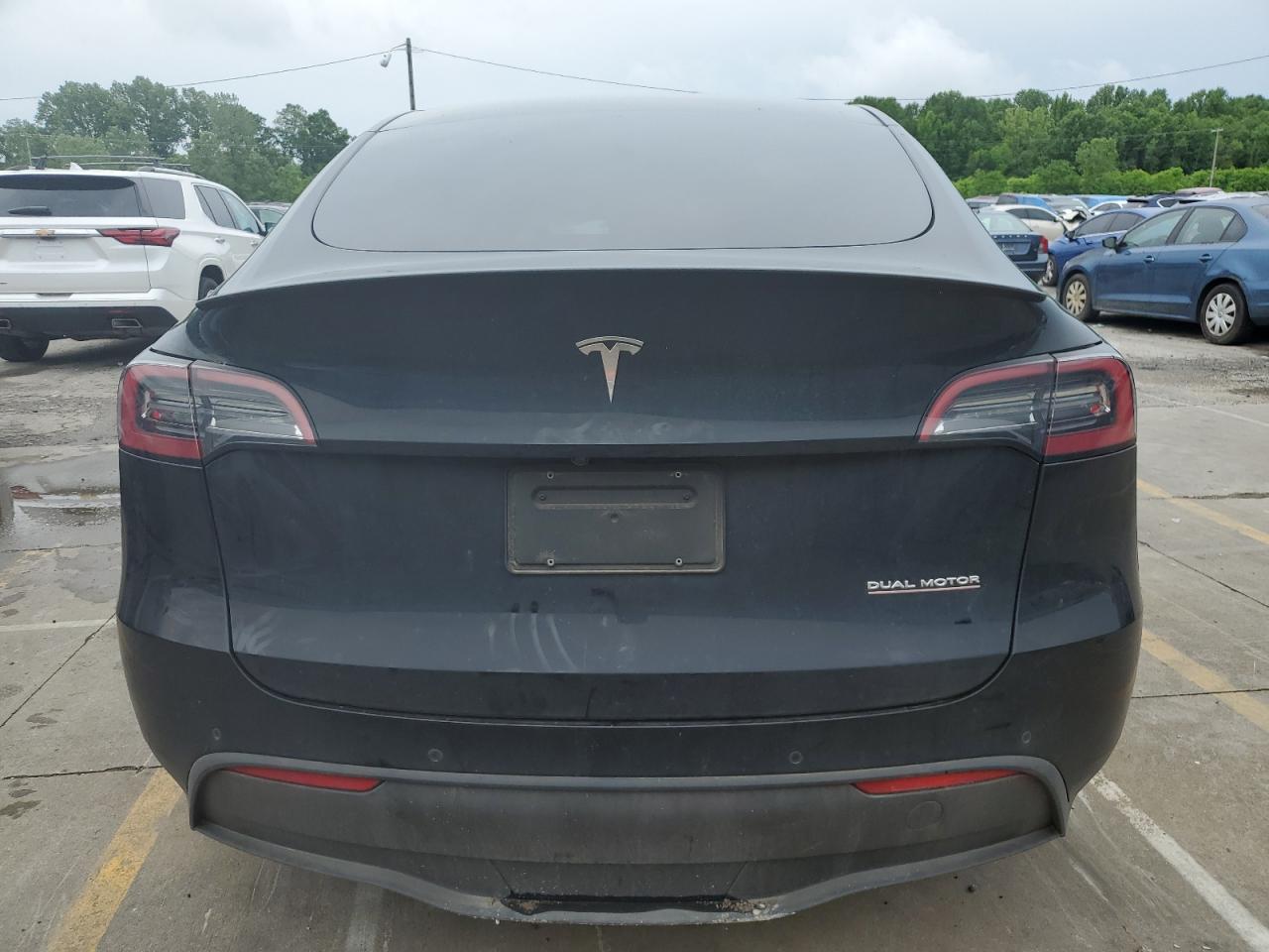 7SAYGDEF1NF462372 2022 Tesla Model Y