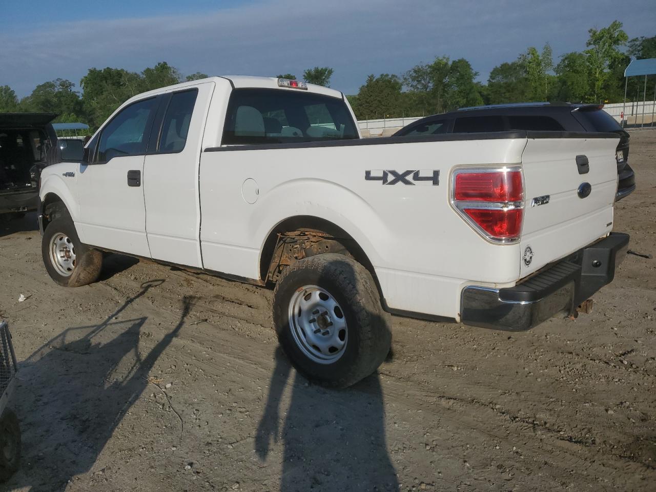 2013 Ford F150 Super Cab vin: 1FTEX1EM0DFB74477