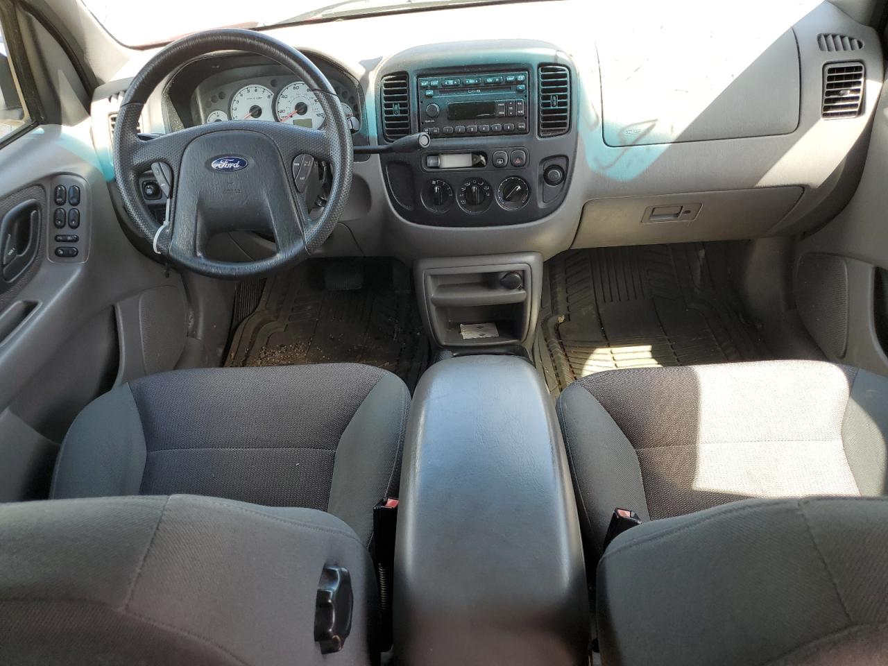 1FMYU03102KB22338 2002 Ford Escape Xlt