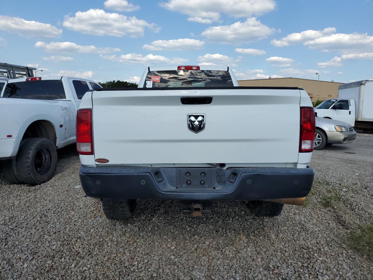 3C63R2GL1GG219335 2016 Ram 3500 St