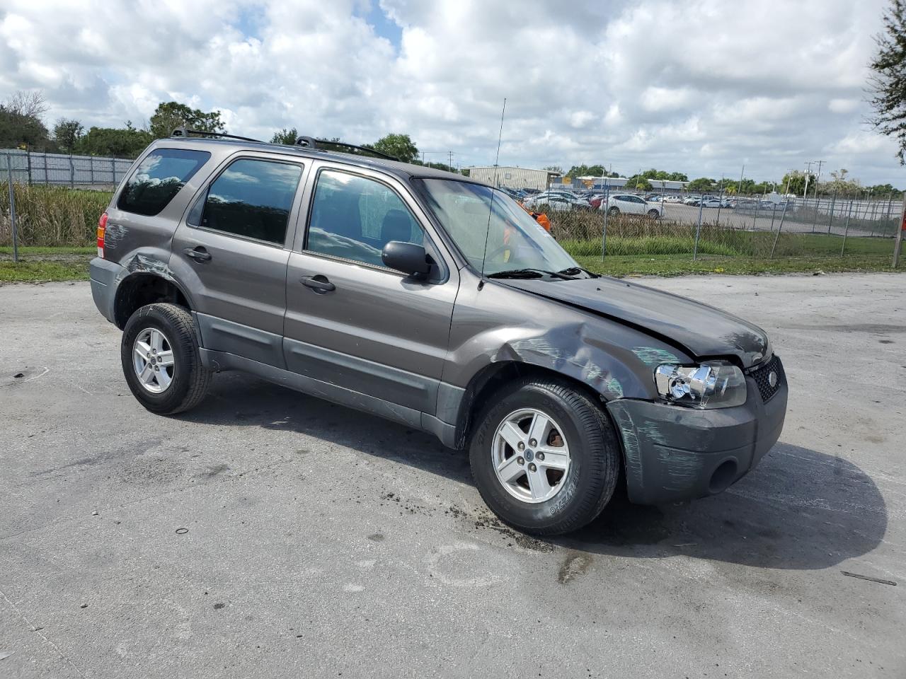 1FMYU02Z45KB62787 2005 Ford Escape Xls