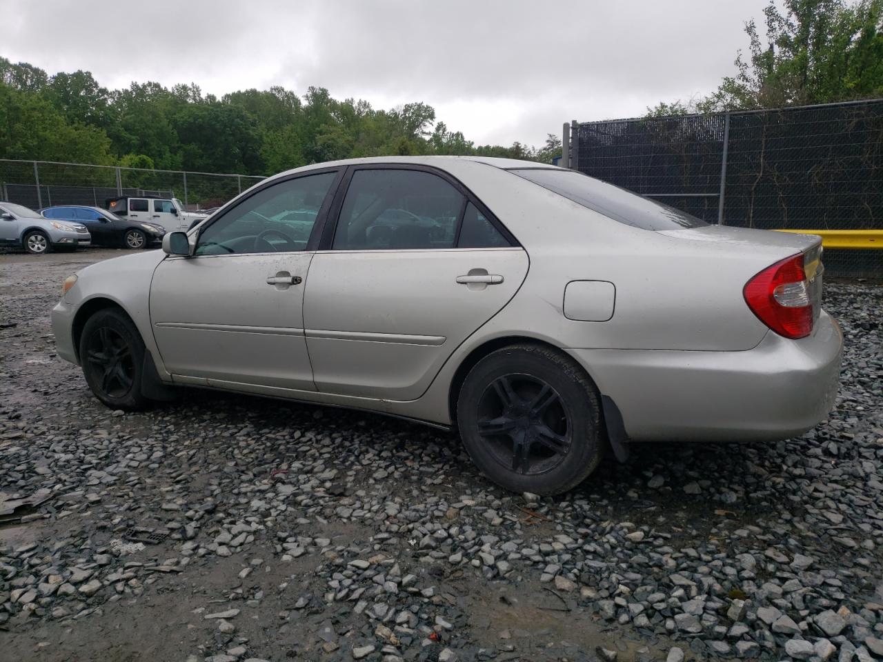 4T1BE32K32U008319 2002 Toyota Camry Le